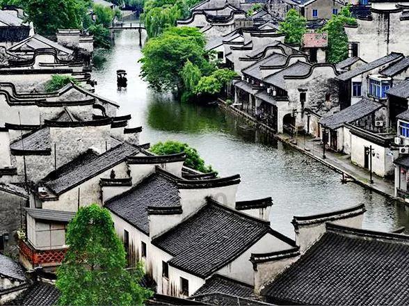 鲜奶运输车找不同